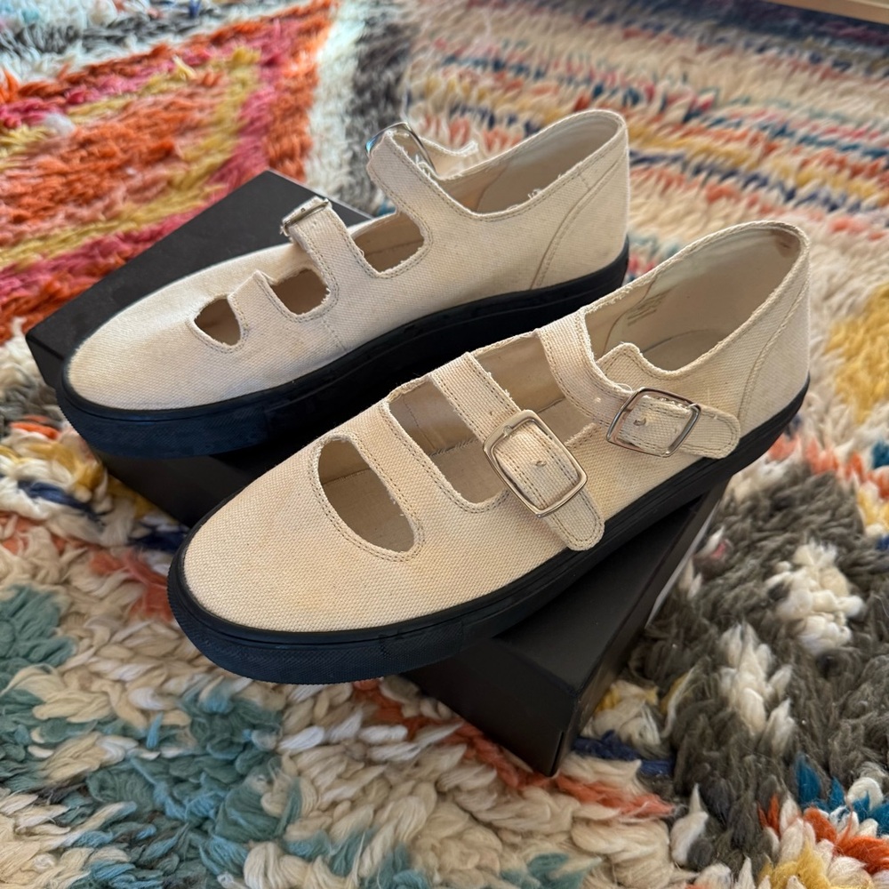 Caron Callahan Simona Sneakers in Cream / Canvas size 41
